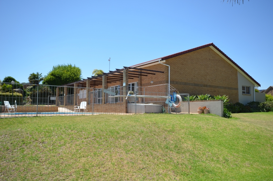 2 Bedroom Property for Sale in Kenridge Western Cape